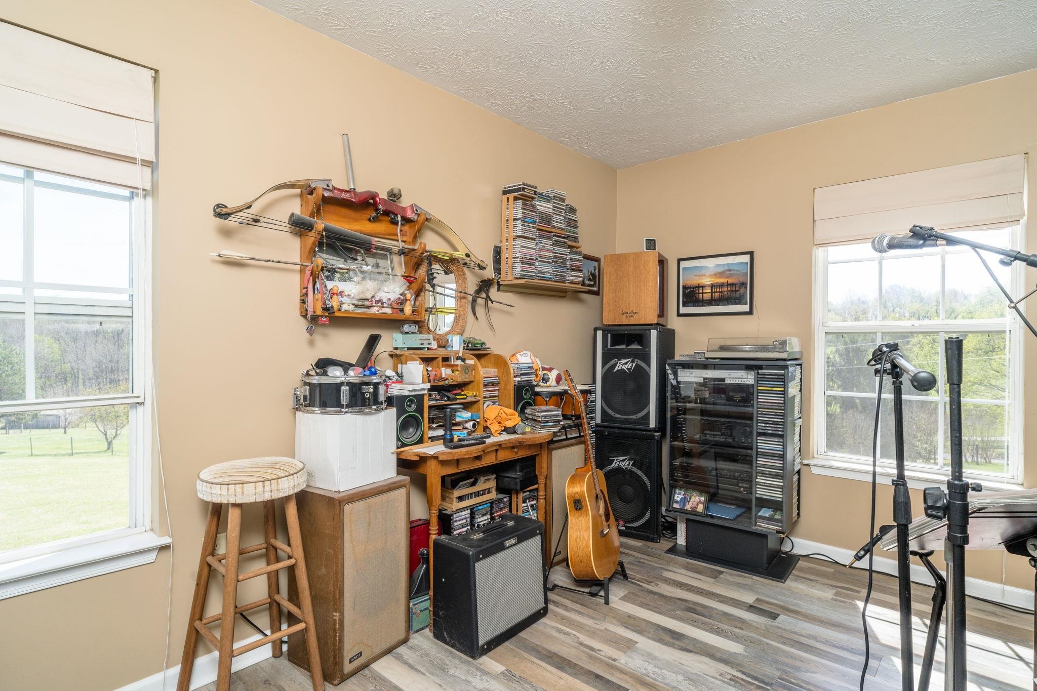 1075 Chestnut Ridge Road Staunton, VA 24401 - Photo 11 of 58