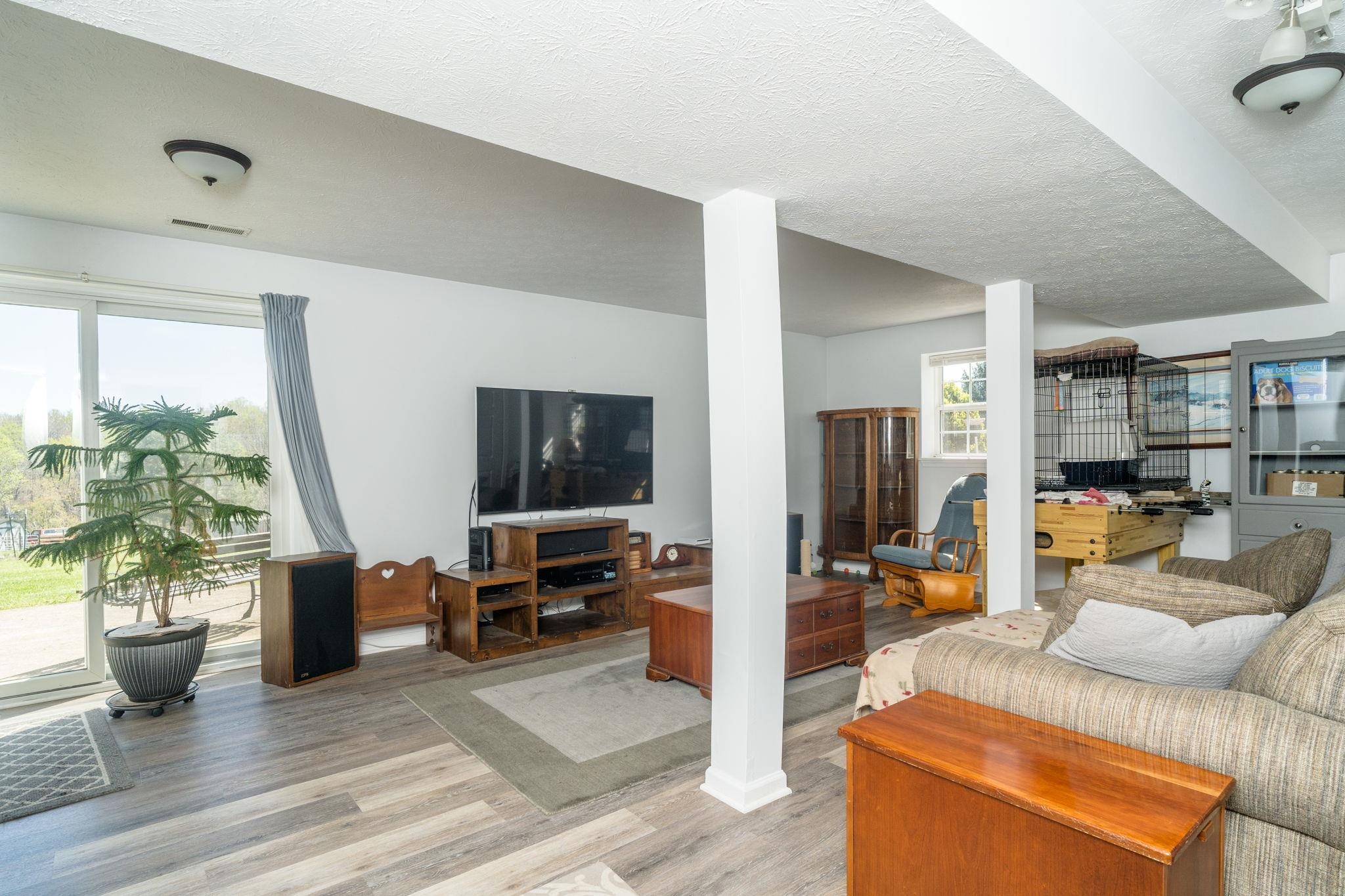 1075 Chestnut Ridge Road Staunton, VA 24401 - Photo 15 of 58