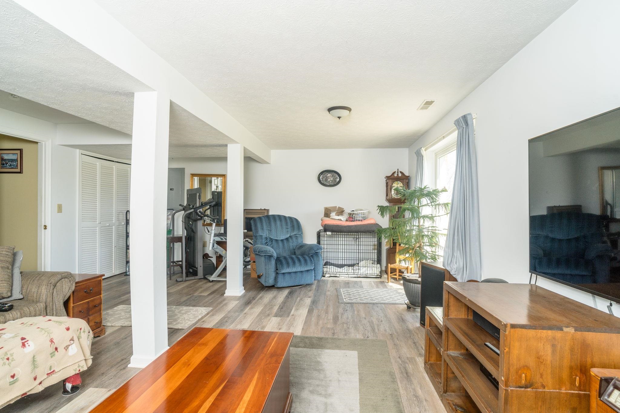 1075 Chestnut Ridge Road Staunton, VA 24401 - Photo 18 of 58