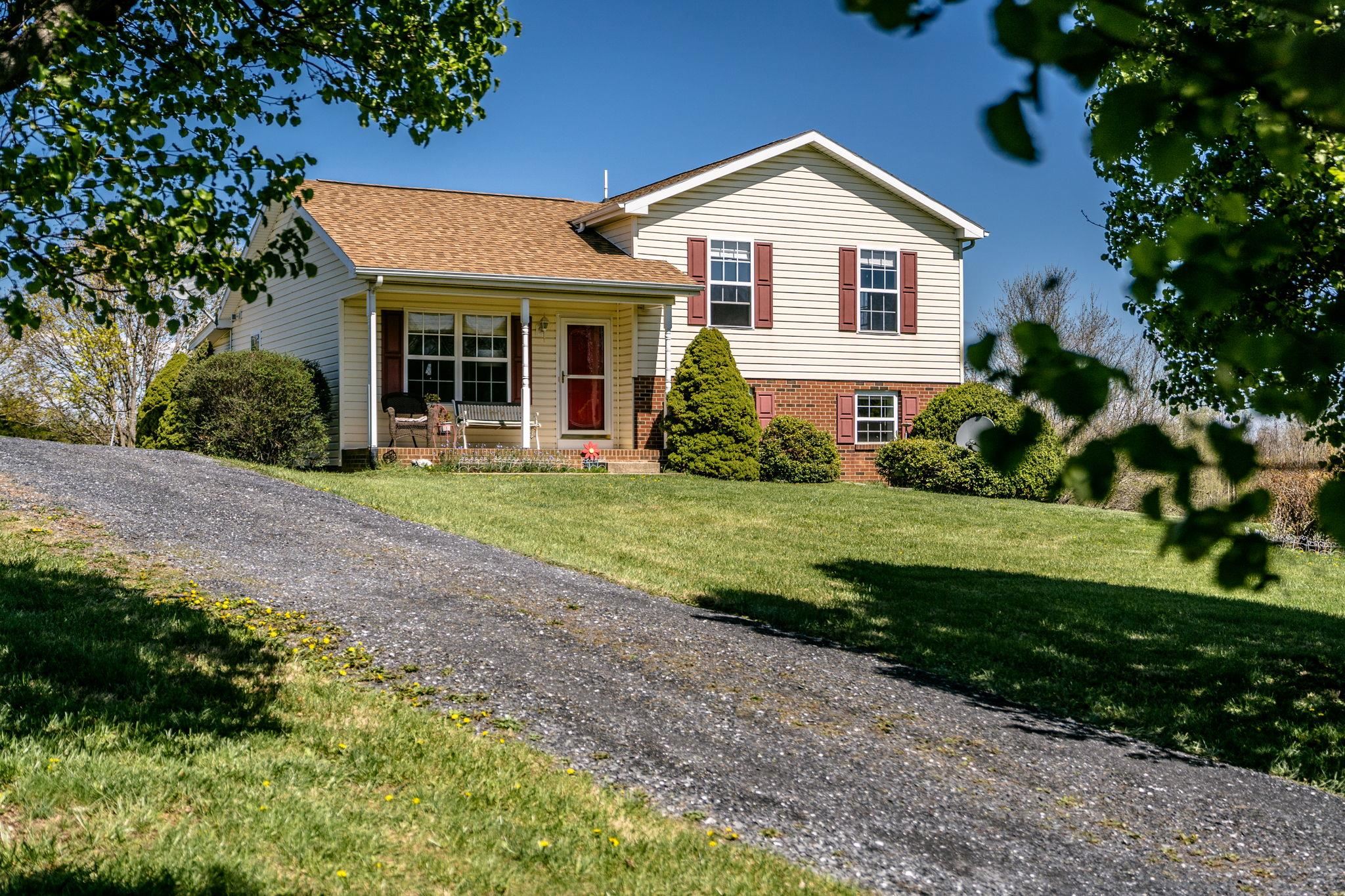 1075 Chestnut Ridge Road Staunton, VA 24401 - Photo 25 of 58