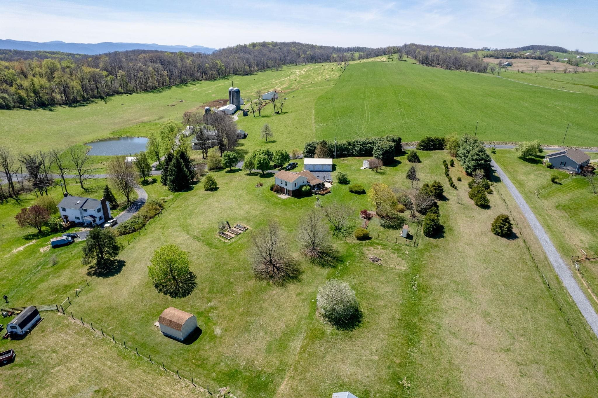 1075 Chestnut Ridge Road Staunton, VA 24401 - Photo 28 of 58