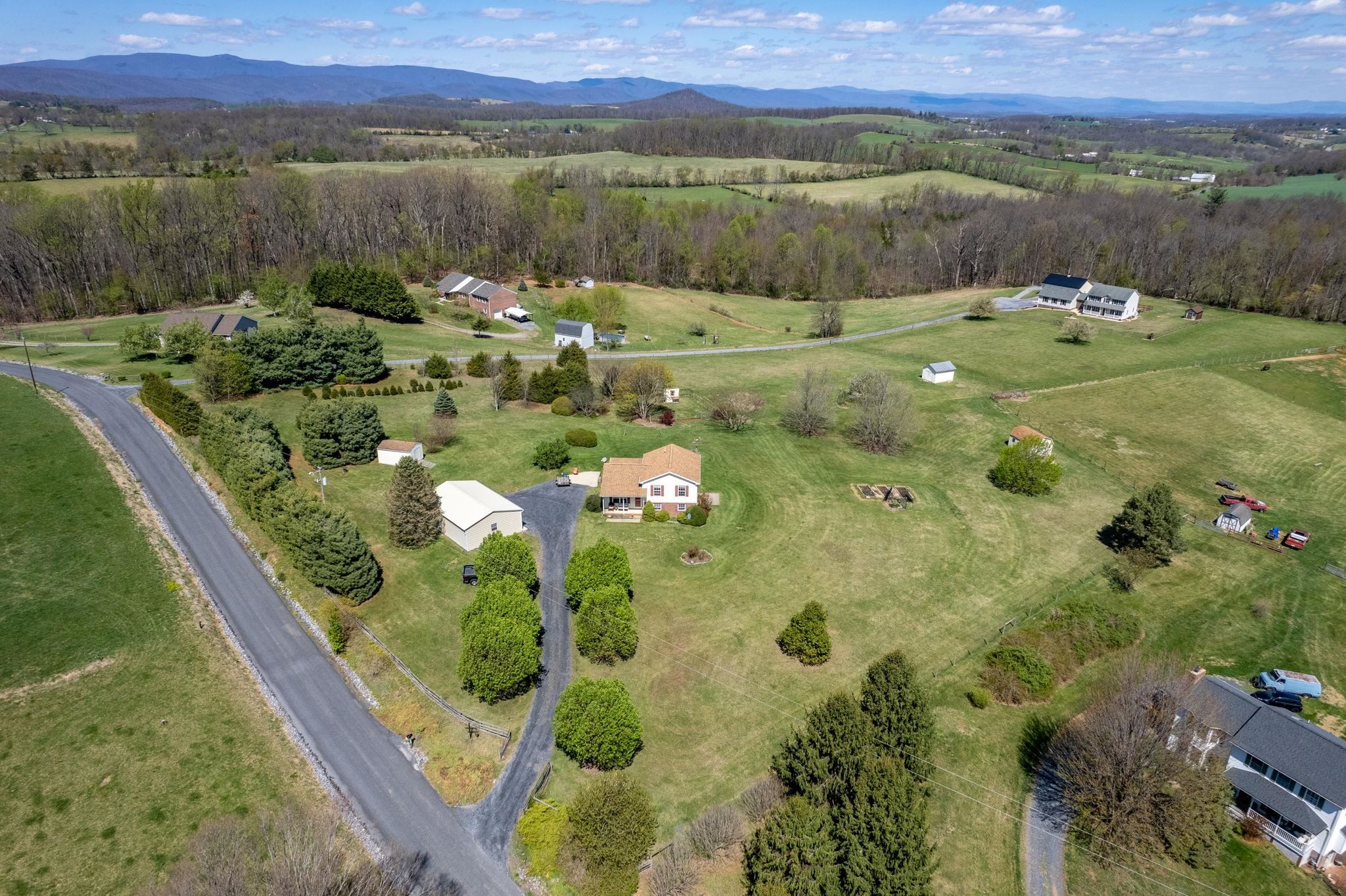 1075 Chestnut Ridge Road Staunton, VA 24401 - Photo 30 of 58