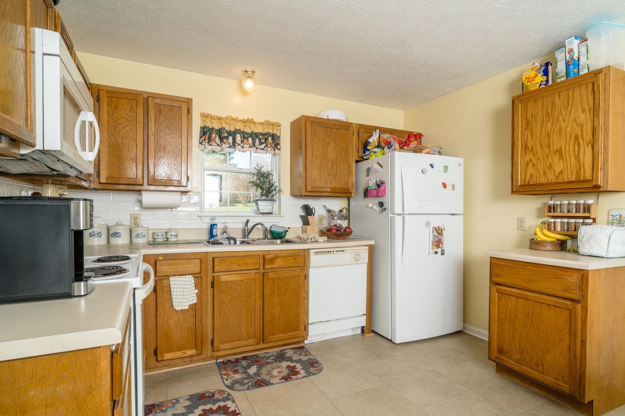 1075 Chestnut Ridge Road Staunton, VA 24401 - Photo 3 of 58