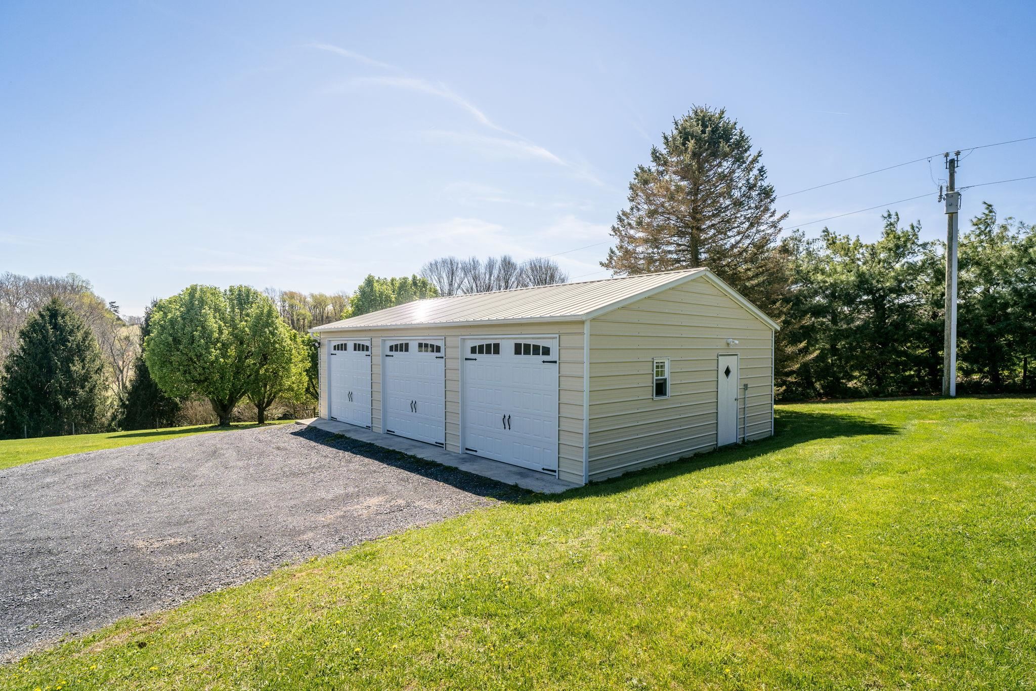 1075 Chestnut Ridge Road Staunton, VA 24401 - Photo 38 of 58