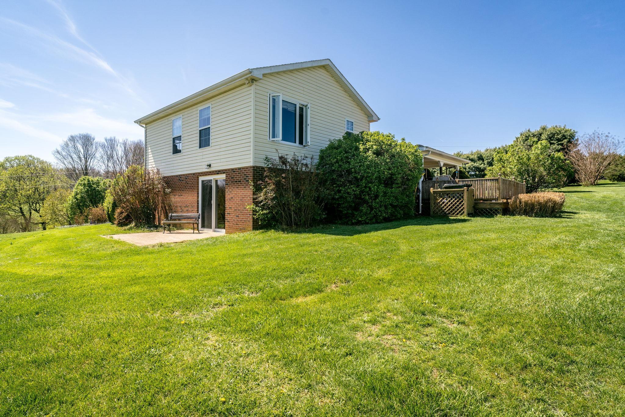 1075 Chestnut Ridge Road Staunton, VA 24401 - Photo 45 of 58