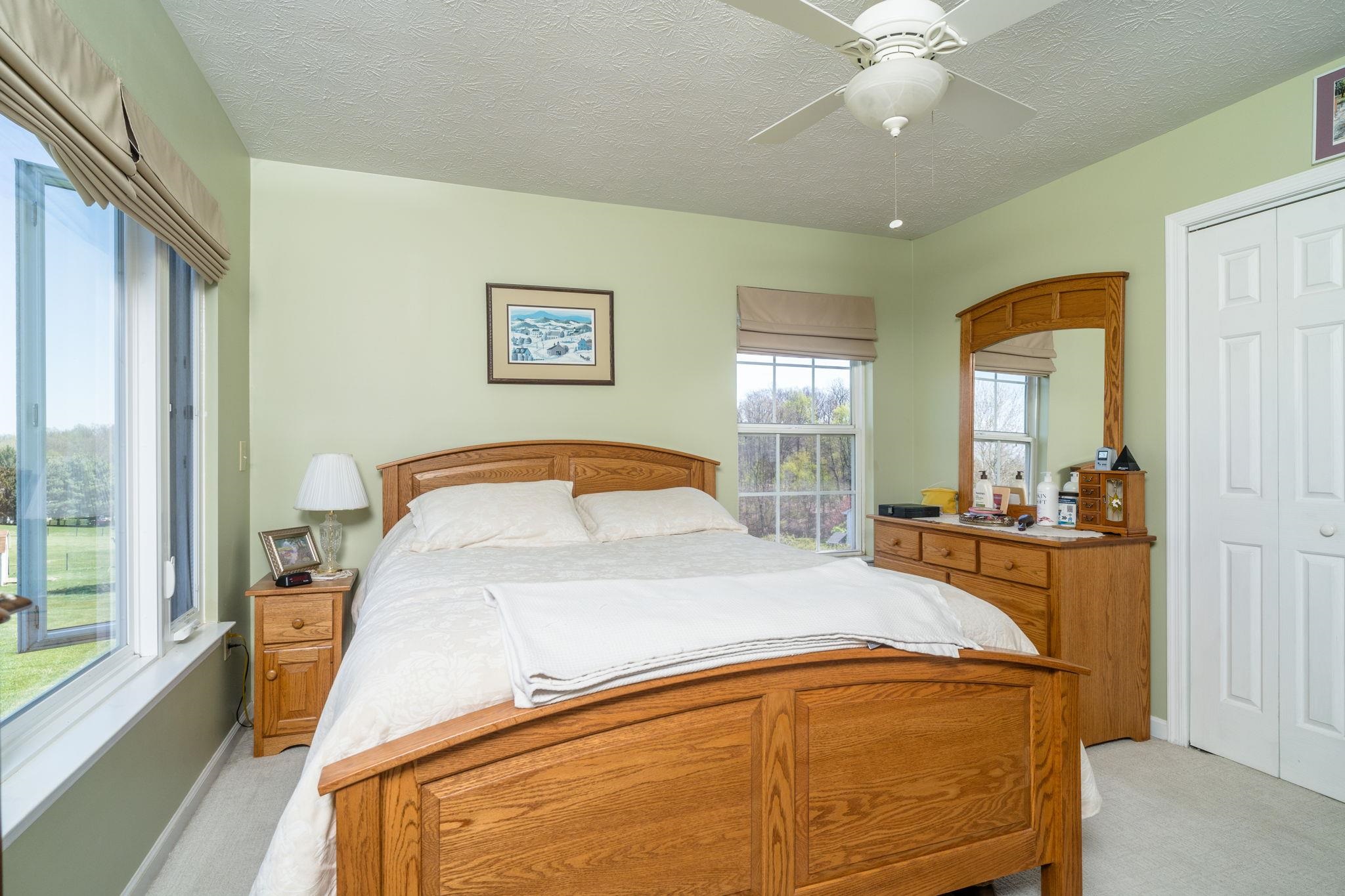 1075 Chestnut Ridge Road Staunton, VA 24401 - Photo 9 of 58