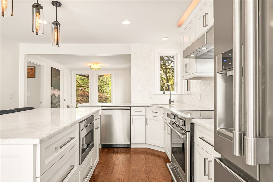 12 Hazel Point Road Smithfield, RI 02917 - Photo 13 of 47