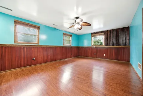 $290,000 | 3332 North Lewis Avenue, Waukegan, IL 60087