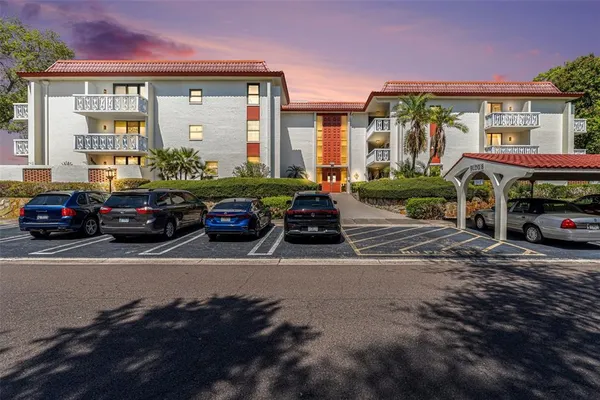 $279,000 | 2612 Pearce Drive, Unit 301, Clearwater, FL 33764