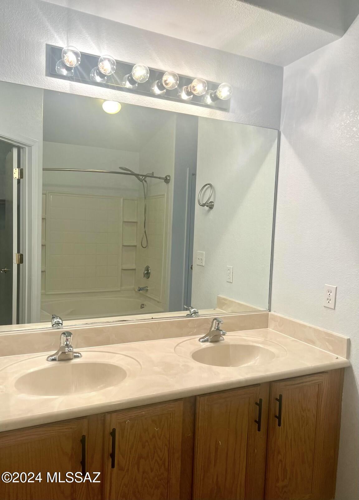 2385 West Rau River Road Tucson, AZ 85705 - Photo 13 of 20