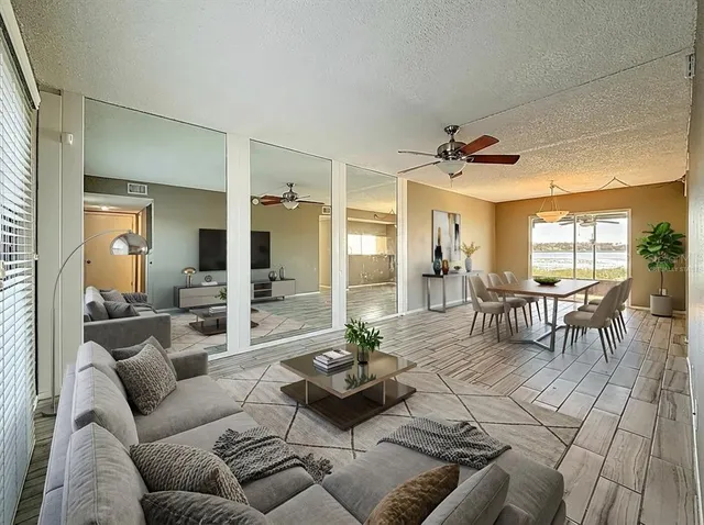 $260,000 | 9209 Seminole Boulevard, Unit 32, Seminole, FL 33772