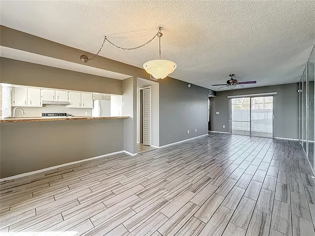 $260,000 | 9209 Seminole Boulevard, Unit 32, Seminole, FL 33772