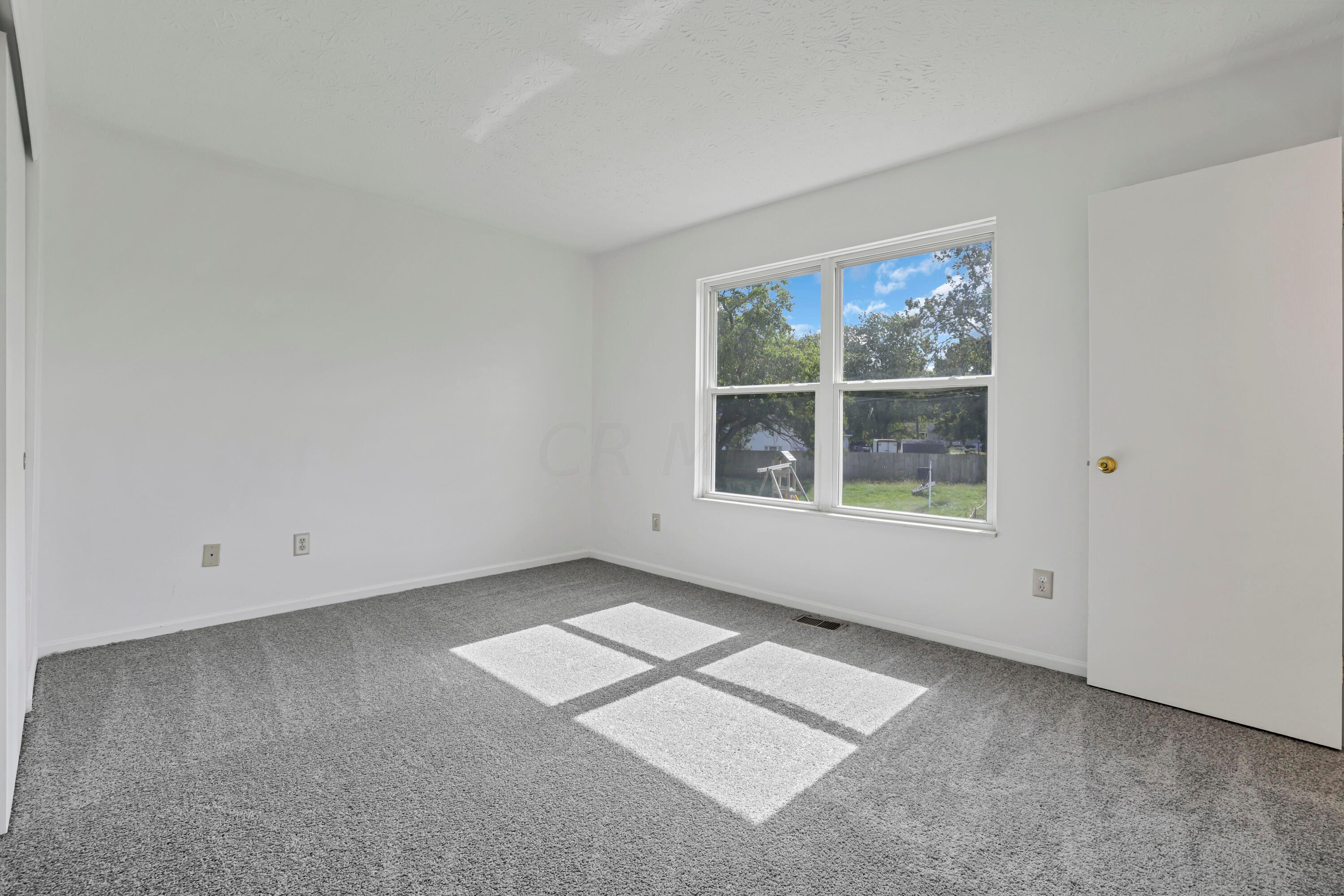 3531 Rocky Road Columbus, OH 43223 - Photo 17 of 30 GR7A9627