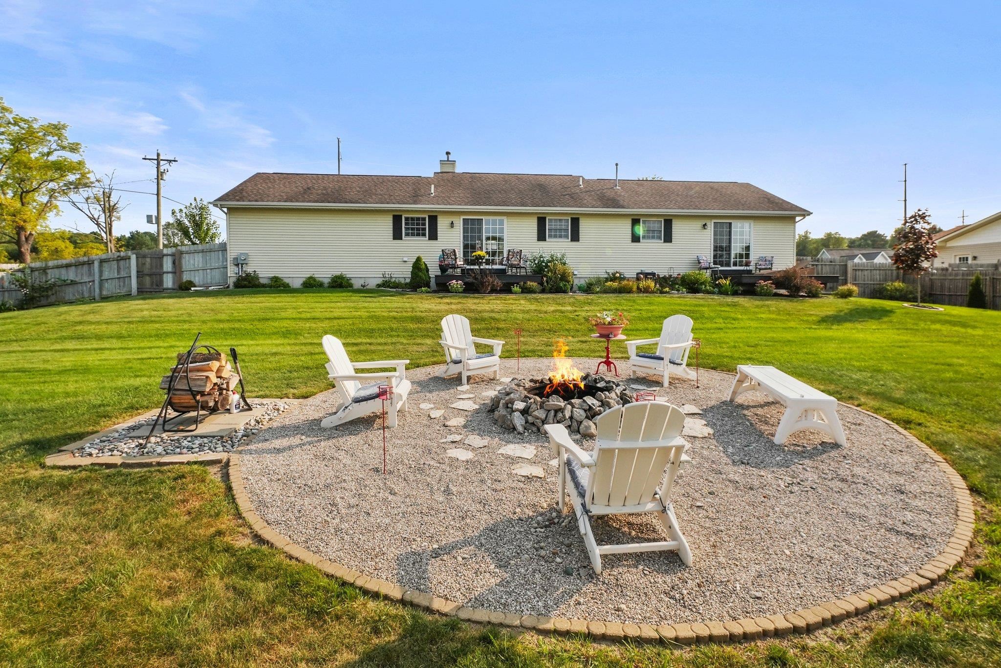 981 Napolean Way Traverse City, MI 49696 - Photo 5 of 34 1930942-4c062b03-3628-4d1c-a571-704eac9850e3.JPG