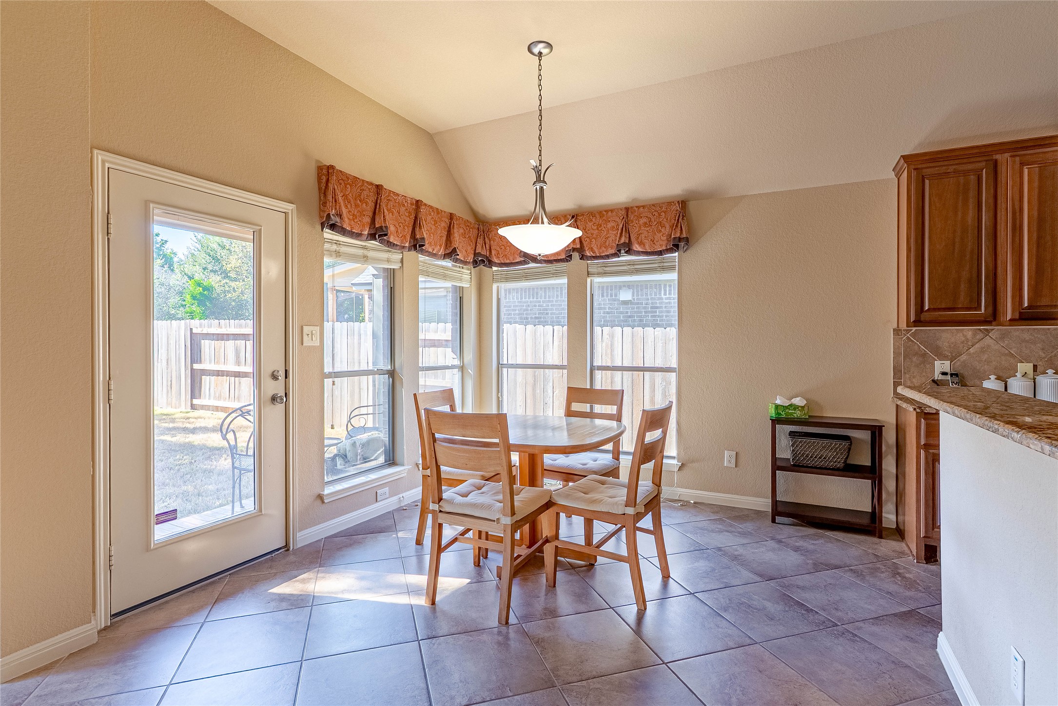 2725 Highland Trail Leander, TX 78641 - Photo 12 of 30 Wonderful Breakfast area open to kitchen and living room with lots of natural light.