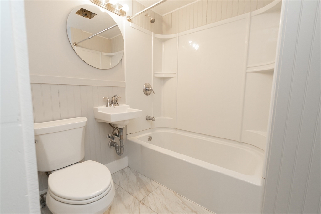 7 Central Street, Unit 2 Hudson, MA 01749 - Photo 8 of 22