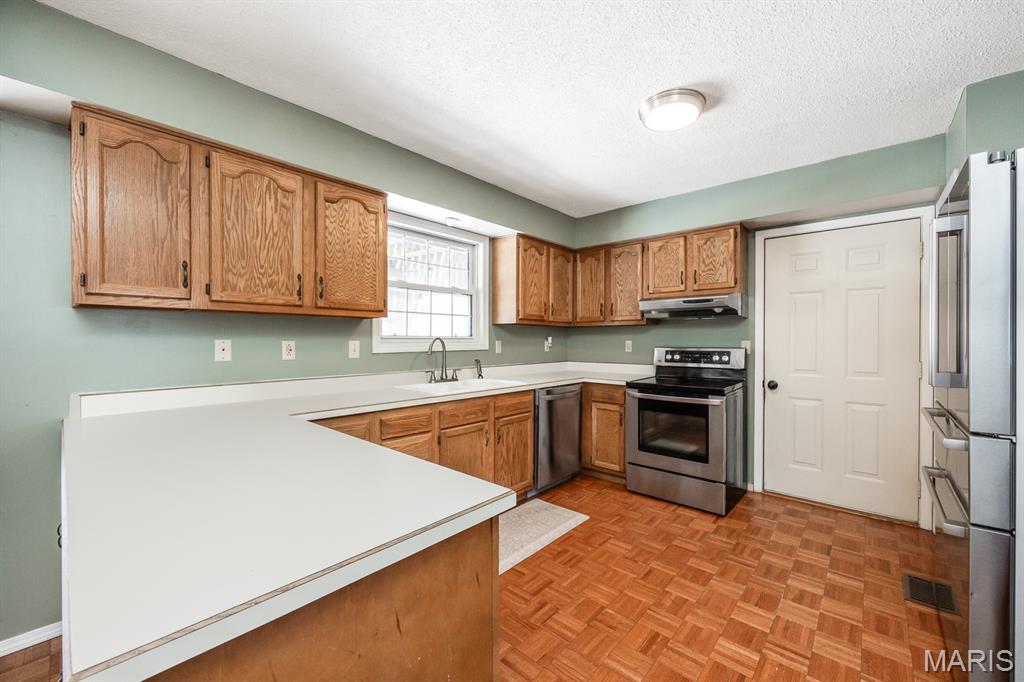 4800 Brecht Lane Godfrey, IL 62035 - Photo 12 of 38