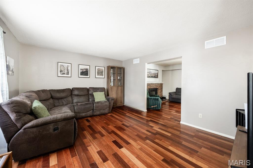 4800 Brecht Lane Godfrey, IL 62035 - Photo 6 of 38