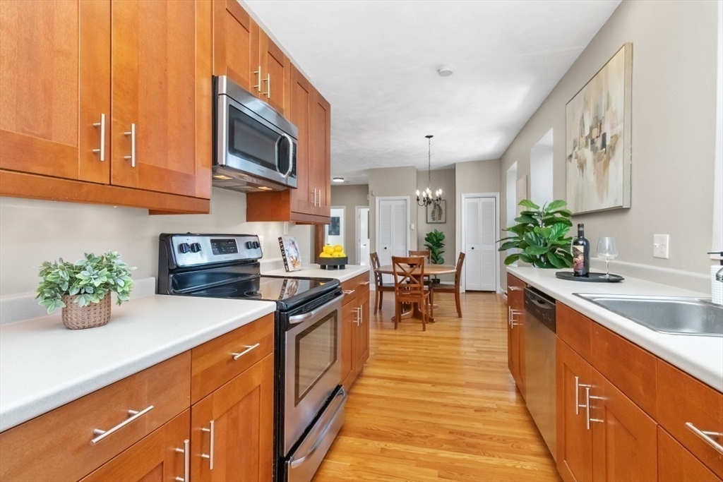 88 Florida Street, Unit 2 Boston, MA 02124 - Photo 11 of 24