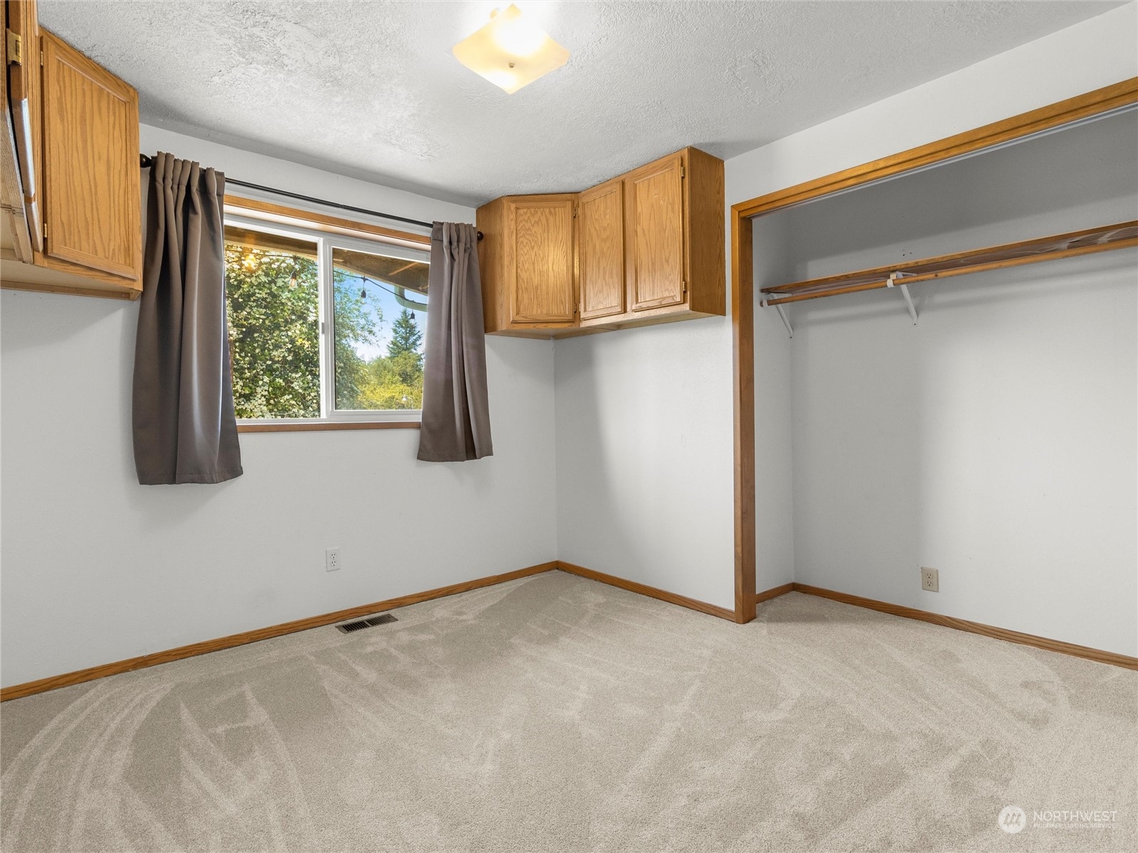 34616 Stackpole Road Oysterville, WA 98641 - Photo 10 of 21 Gallery Image 10