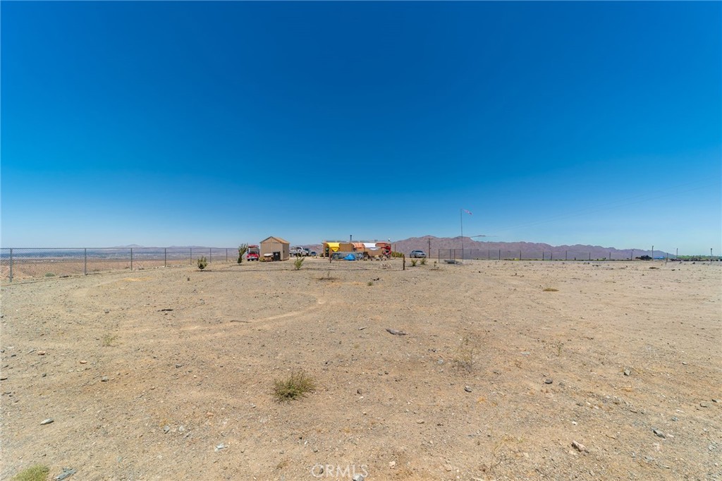 25333 Valley View Road Apple Valley, CA 92308 - Photo 18 of 42