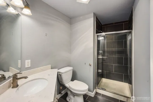 $324,999 | 23410 18th Avenue South, Unit F101, Des Moines, WA 98198