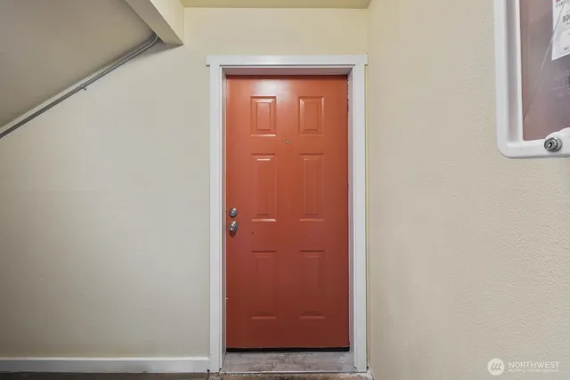 $324,999 | 23410 18th Avenue South, Unit F101, Des Moines, WA 98198