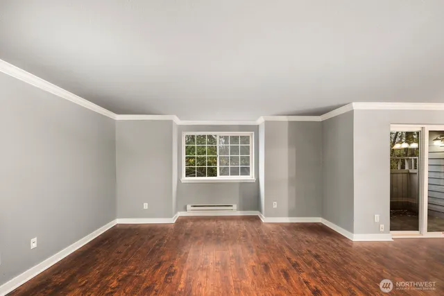 $324,999 | 23410 18th Avenue South, Unit F101, Des Moines, WA 98198