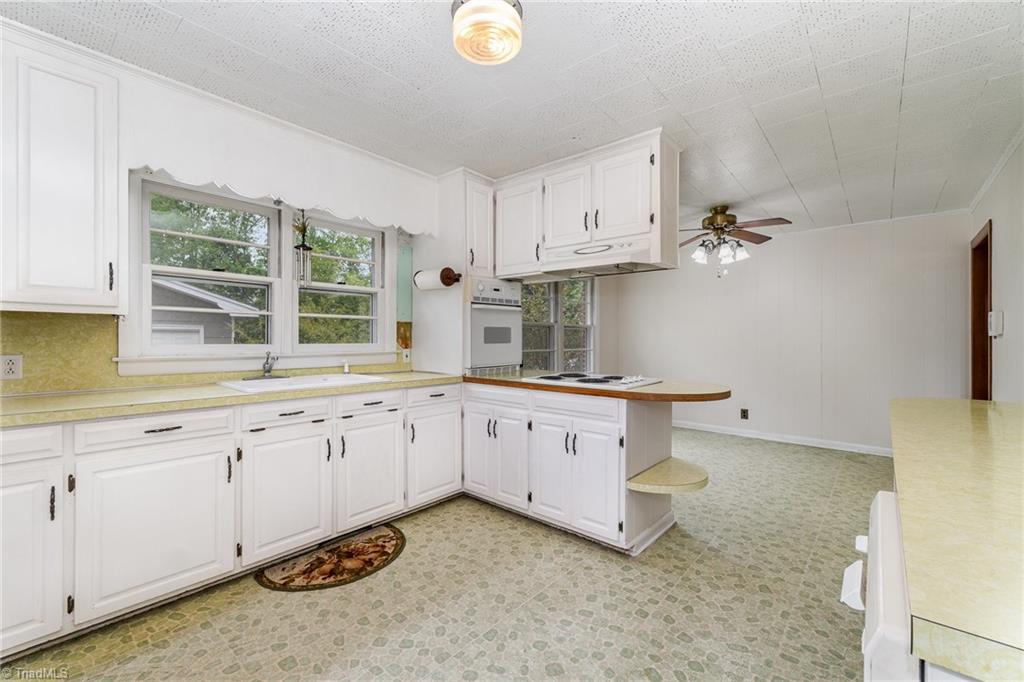 215 McBride Road Mount Airy, NC 27030 - Photo 9 of 22 Gallery Image 9