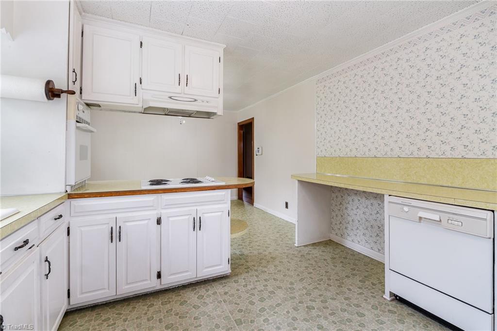 215 McBride Road Mount Airy, NC 27030 - Photo 10 of 22 Gallery Image 10