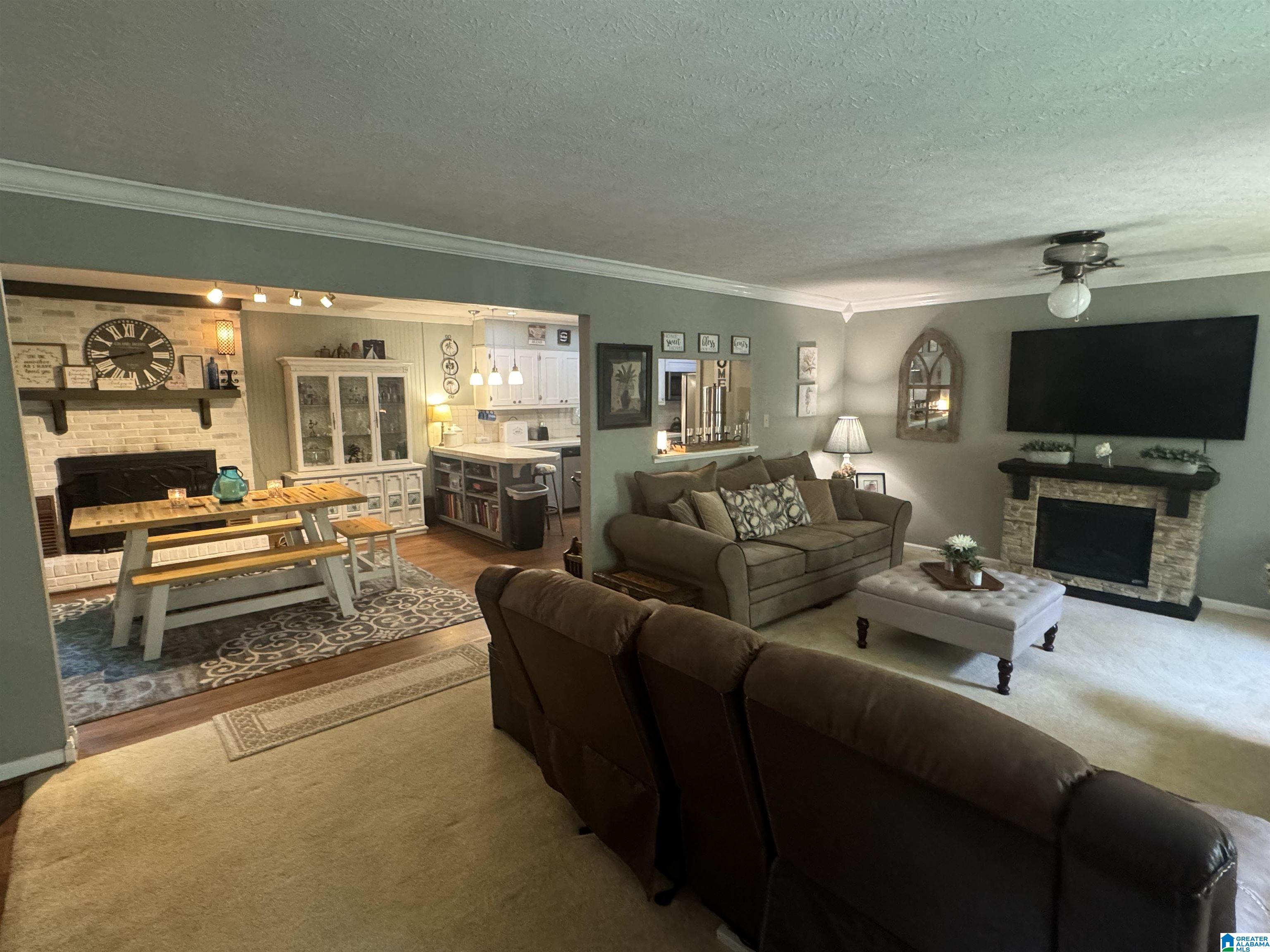 223 Primrose Path Sylacauga, AL 35150 - Photo 9 of 97
