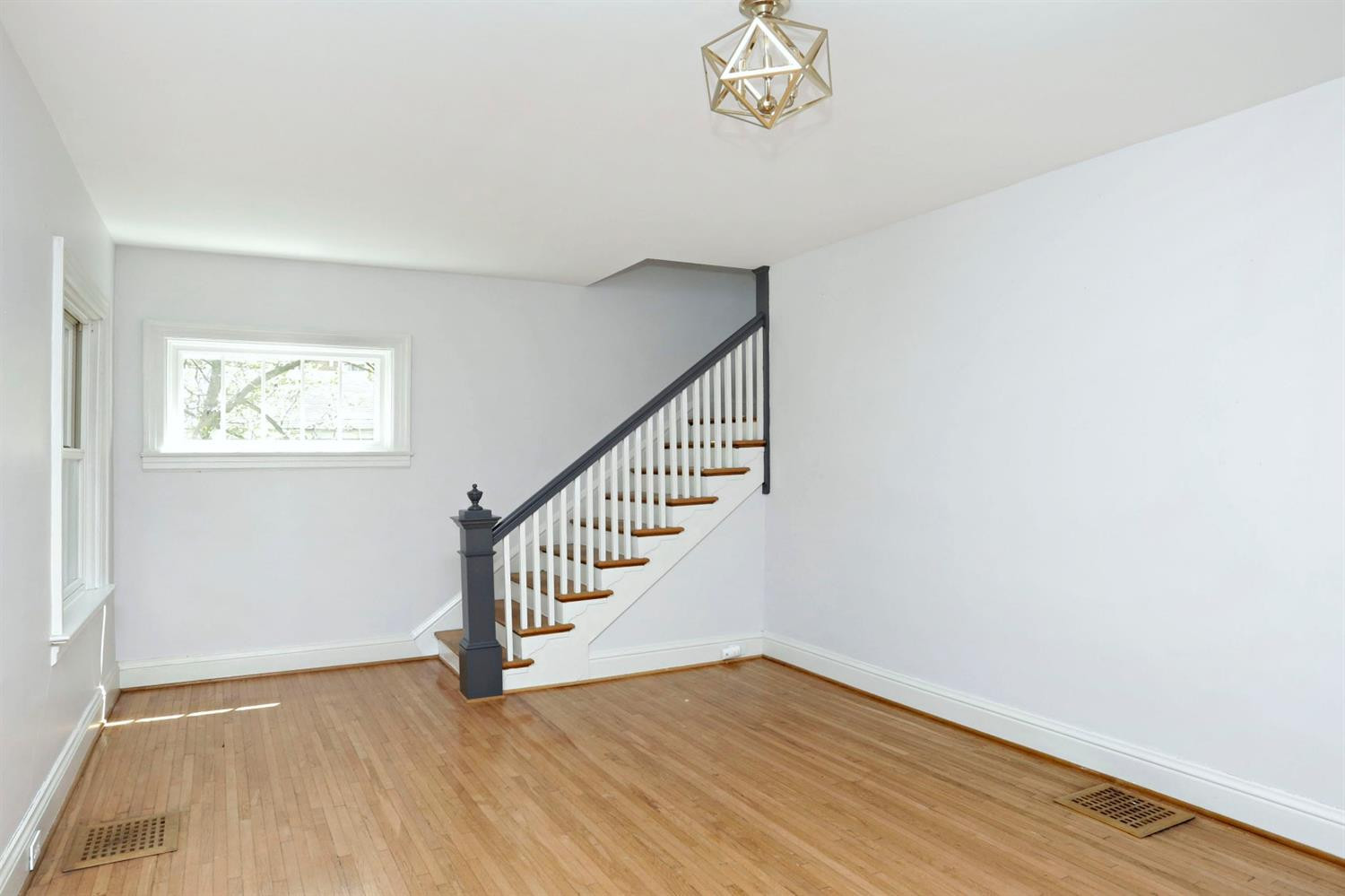 1206 Slashes Road Lexington, KY 40502 - Photo 6 of 31 Listing Photo