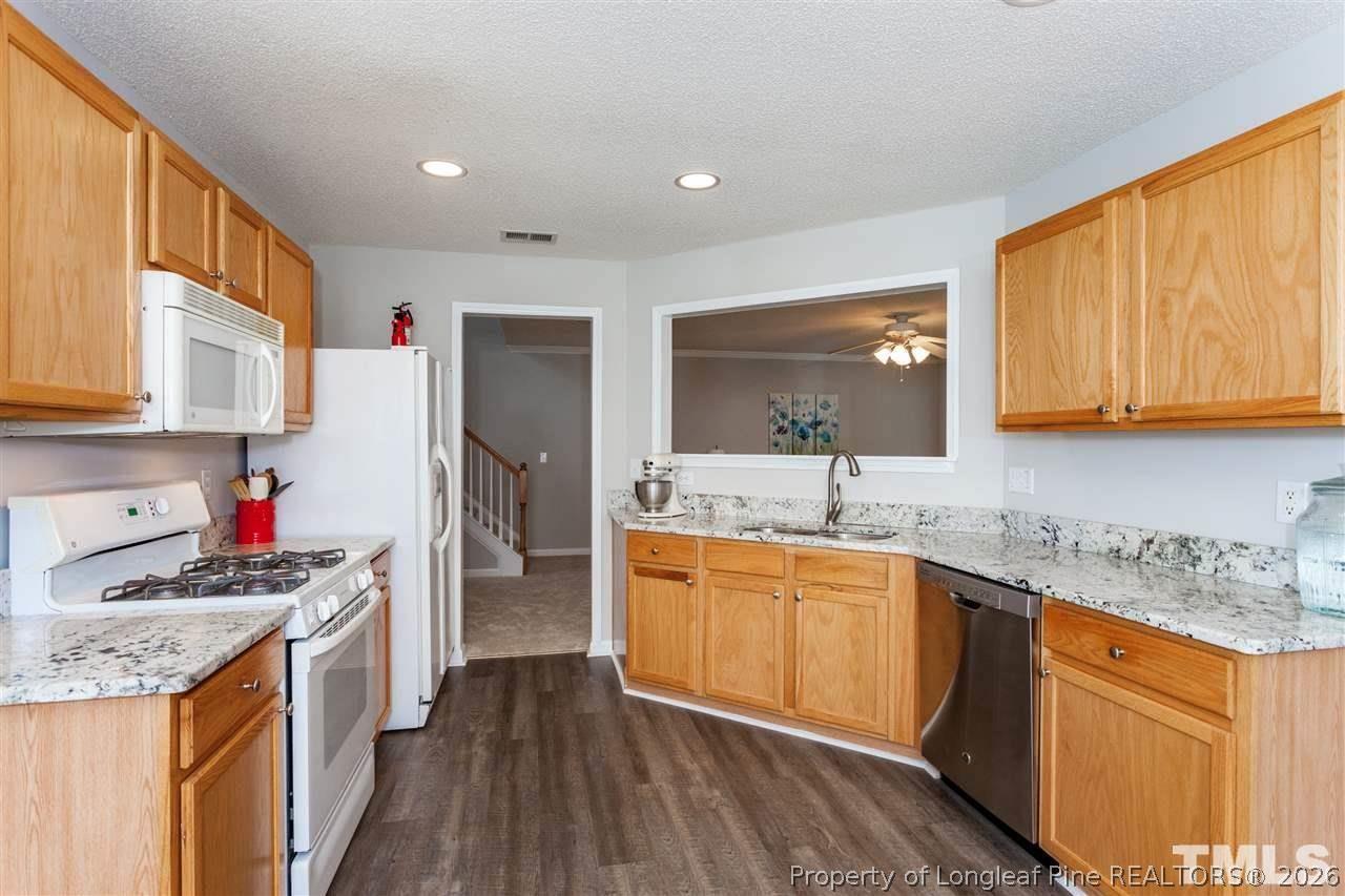 109 Chilmark Ridge Drive Holly Springs, NC 27540 - Photo 12 of 25 Photo #12