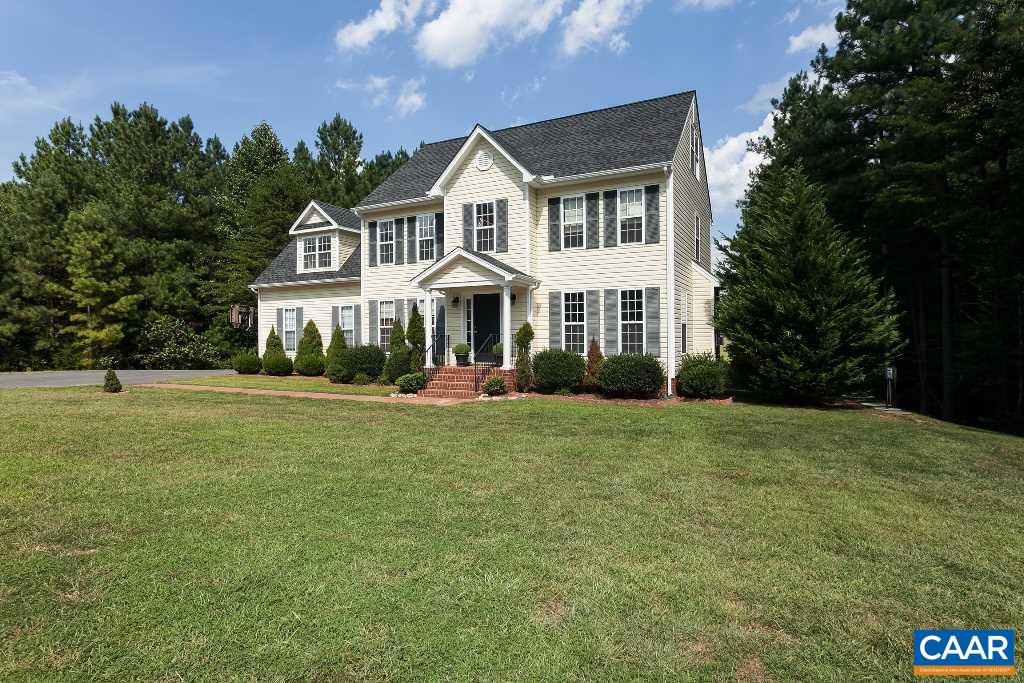 124 Foxmoor Road Troy, VA 22974 - Photo 3 of 35 a front view of a house with a yard