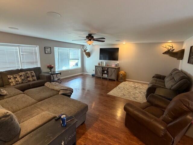 387 Left Penhook Road Harold, KY 41635 - Photo 5 of 18 e503cbf0-2c3e-454e-a9b9-02633e497481