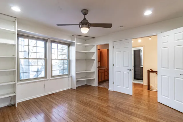 $339,000 | 640 Sanders Court, Gurnee, IL 60031