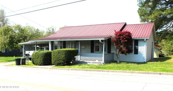 $131,000 | 906 Cannon Avenue, Sweetwater, TN 37874