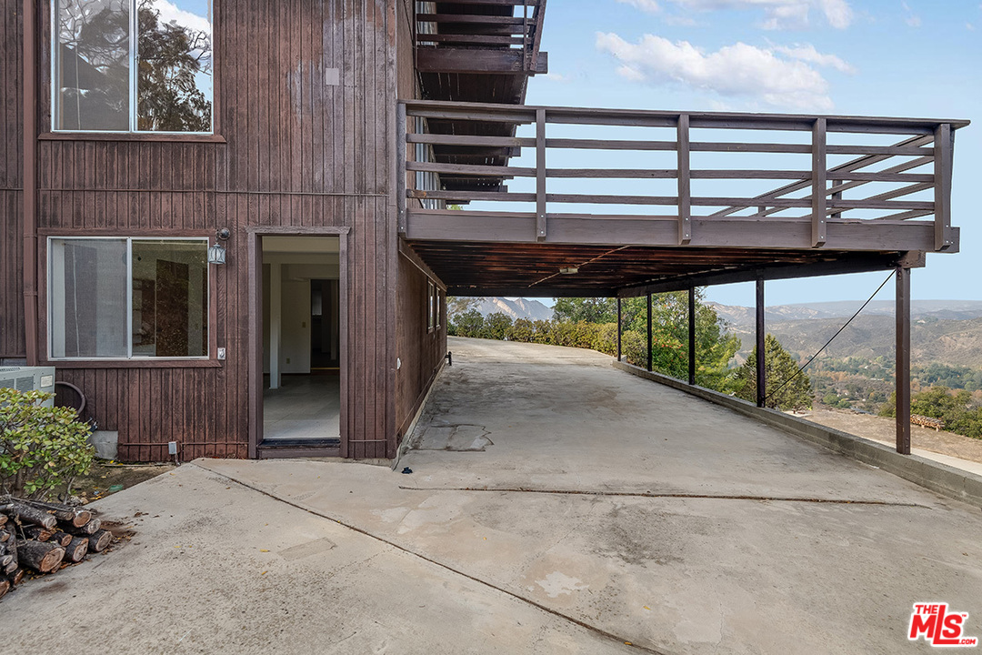 25250 Piuma Road Calabasas, CA 91302 - Photo 3 of 36 Gallery Image 3