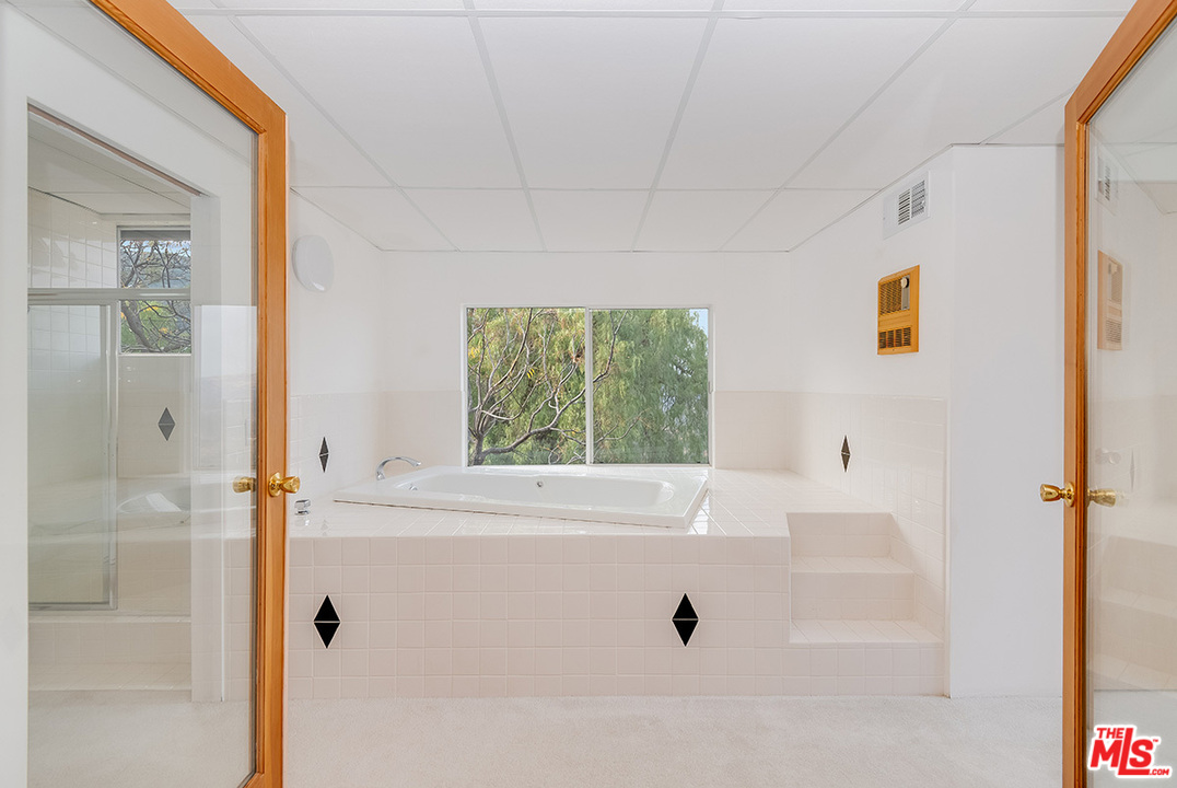 25250 Piuma Road Calabasas, CA 91302 - Photo 21 of 36 Gallery Image 21
