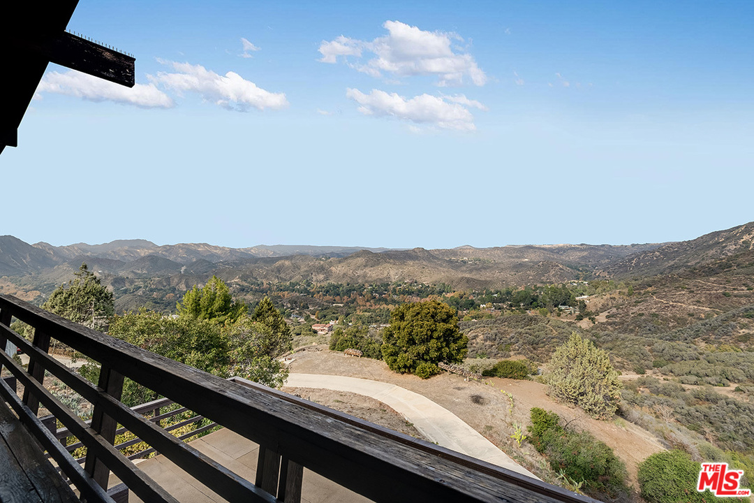 25250 Piuma Road Calabasas, CA 91302 - Photo 23 of 36 Gallery Image 23