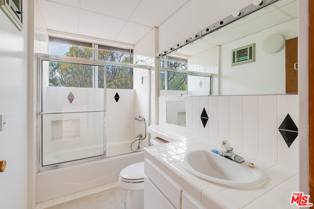25250 Piuma Road Calabasas, CA 91302 - Photo 26 of 36 Gallery Image 26