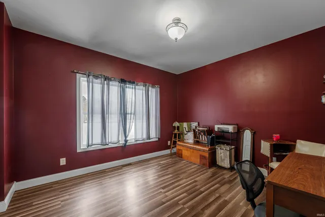 $319,900 | 2325 North Huntington Road, Marion, IN 46952