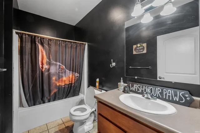 $319,900 | 2325 North Huntington Road, Marion, IN 46952