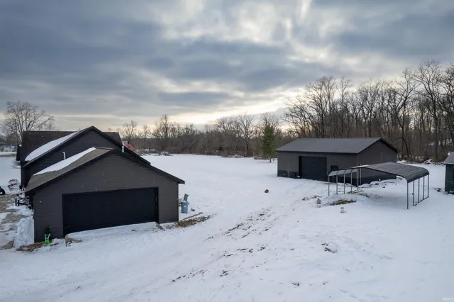 $319,900 | 2325 North Huntington Road, Marion, IN 46952