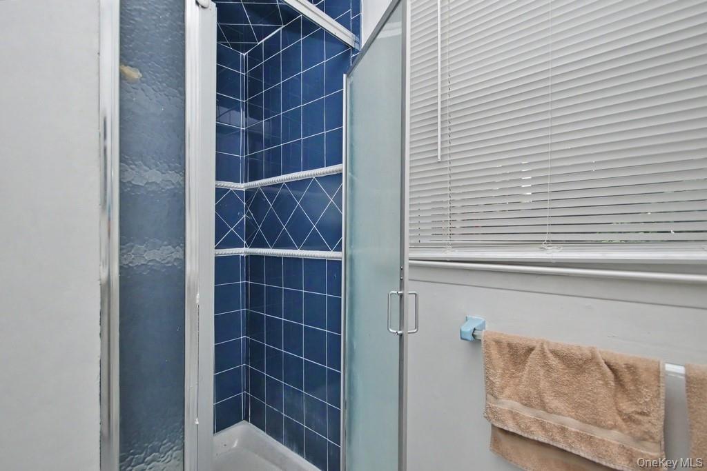 167 Kings Ferry Road Buchanan, NY 10511 - Photo 23 of 26 Bathroom #2