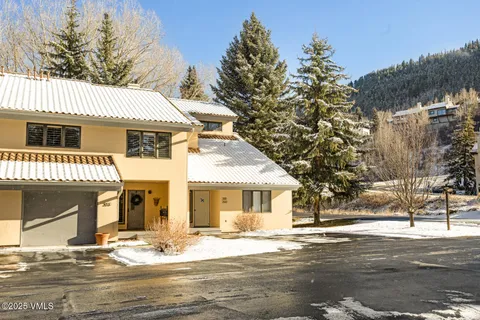 $1,695,000 | 264 Eagle Drive, Unit 203, Eagle-Vail, CO 81620