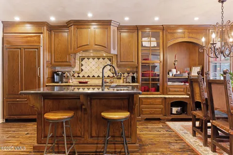 $1,695,000 | 264 Eagle Drive, Unit 203, Eagle-Vail, CO 81620