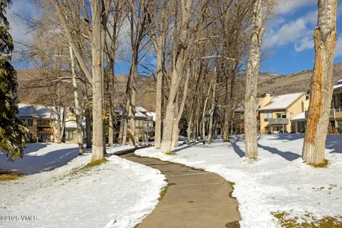 $1,695,000 | 264 Eagle Drive, Unit 203, Eagle-Vail, CO 81620