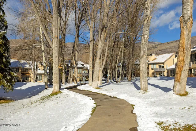 $1,695,000 | 264 Eagle Drive, Unit 203, Eagle-Vail, CO 81620
