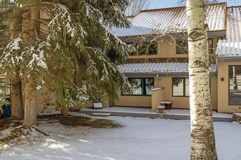 $1,695,000 | 264 Eagle Drive, Unit 203, Eagle-Vail, CO 81620